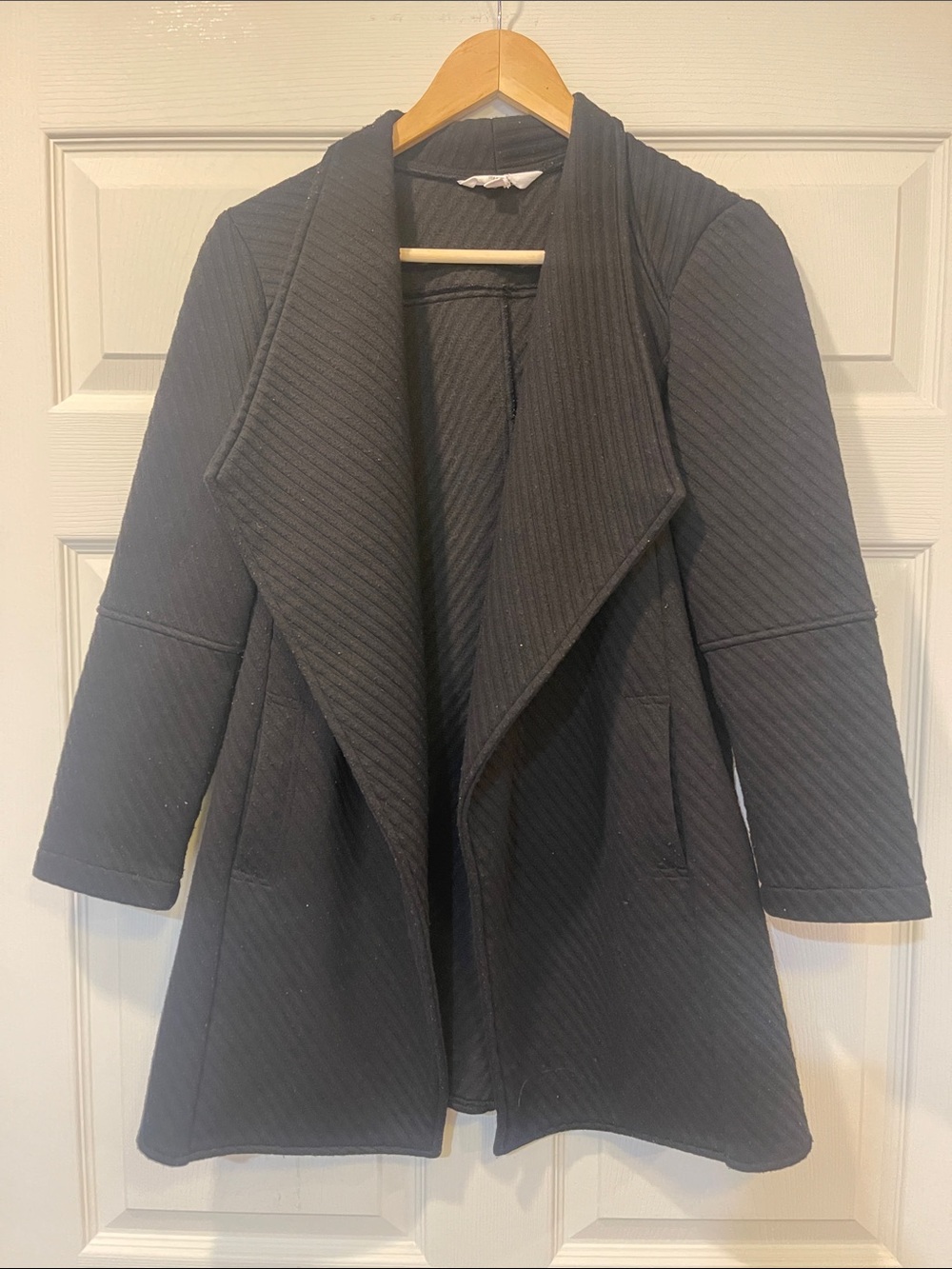 BB Dakota Black Quilted Open-Front Cardigan size S